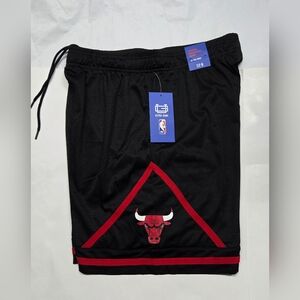 Chicago Bulls Black/ Red Ultra Game Mesh BB Shorts Mens Size L NWT!